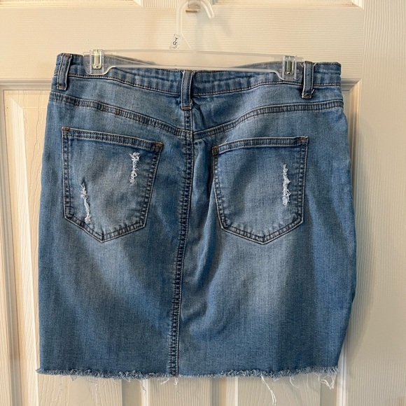Wax Jeans Los Angeles Shred Denim Mini Skirt - Picture 4 of 6